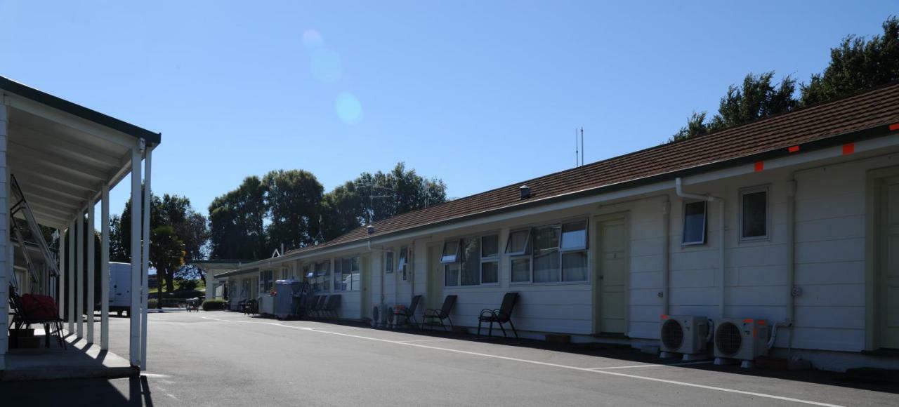 Blenheim Bridges Holiday Park Exterior foto